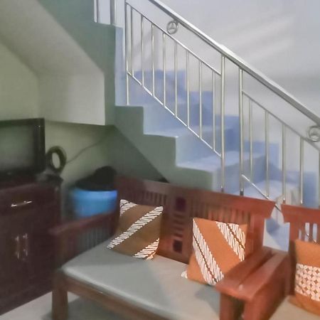 Sangkanurip Triyoga Homestay Syariah Redpartner מראה חיצוני תמונה