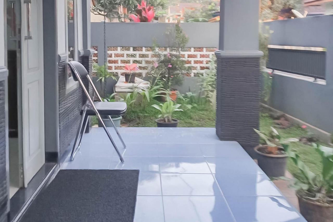Sangkanurip Triyoga Homestay Syariah Redpartner מראה חיצוני תמונה